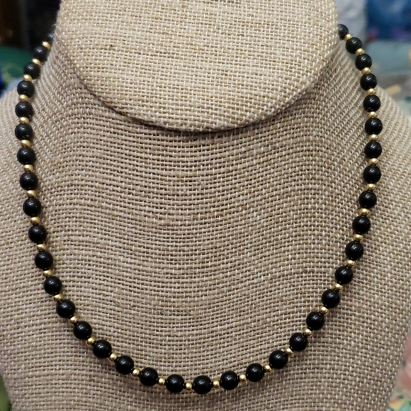 Collier Et Boucles D'oreilles Vintage 1928 - Ton Or, Perles Rouges/orange/noir - Occasion